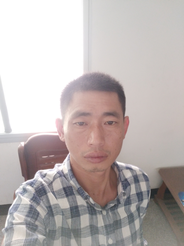 不期而遇的第一张照片--建瓯婚介网
