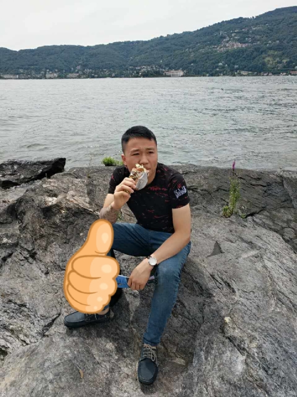 绚烂背后的平淡的第一张照片--建瓯婚介网