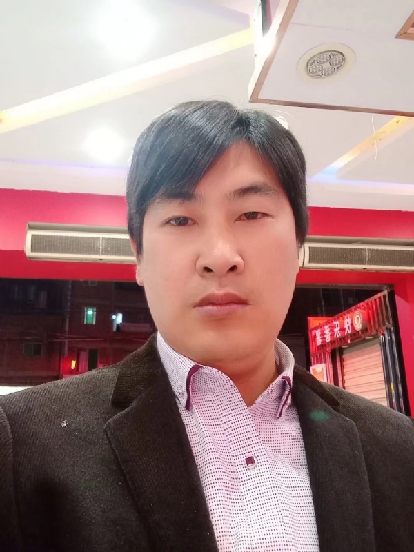 奔跑的第二张照片--建瓯婚介网