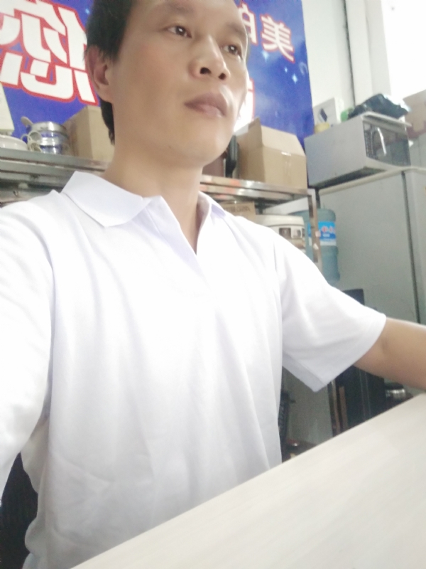 深蓝色的海的第一张照片--建瓯婚介网