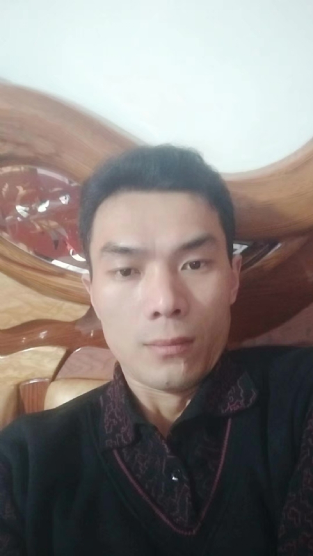 错把真心喂了狗的第四张照片--建瓯婚介网