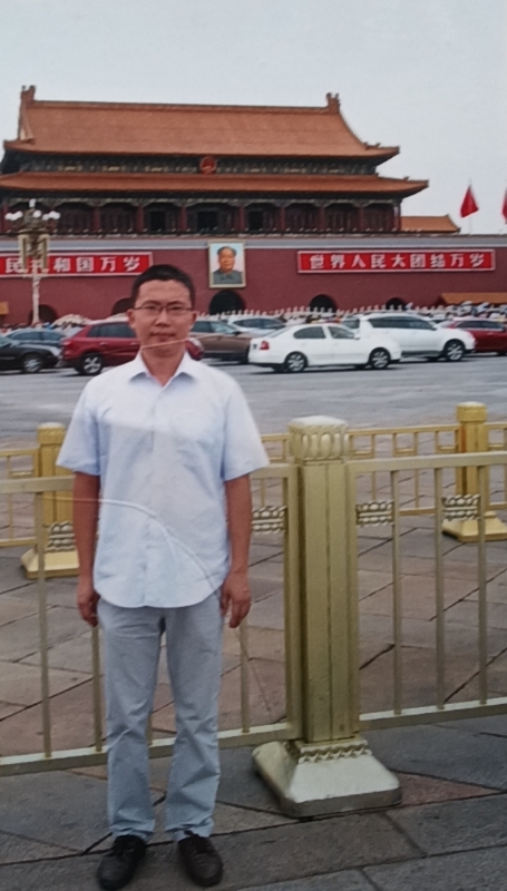 乔治的第一张照片--建瓯婚介网