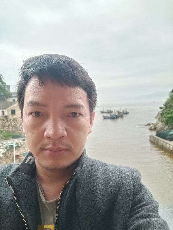 啊亮的第一张照片--建瓯婚介网