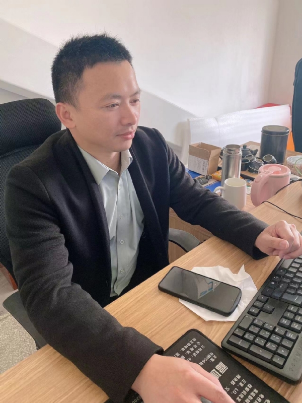 落叶知秋的第一张照片--建瓯婚介网