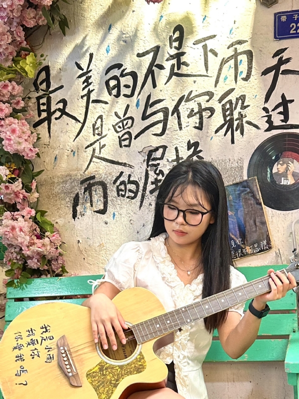 魔仙的第一张照片--建瓯婚介网